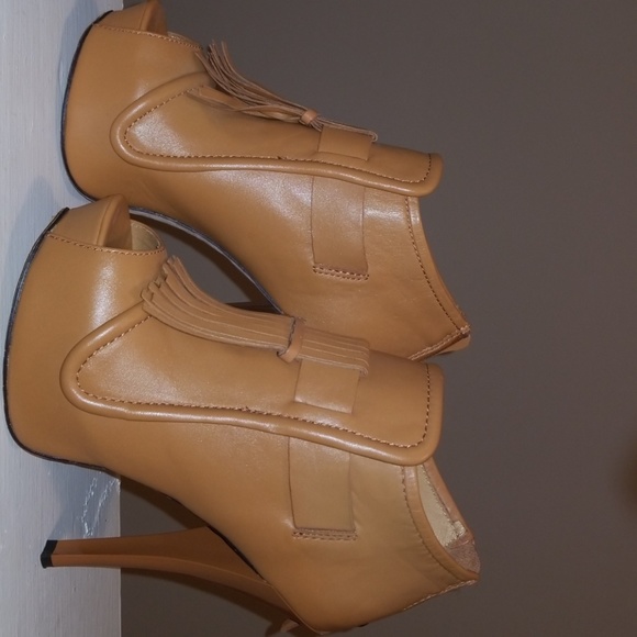 L.A.M.B. Shoes - L.A.M.B. (Gwen Stefani) platforms